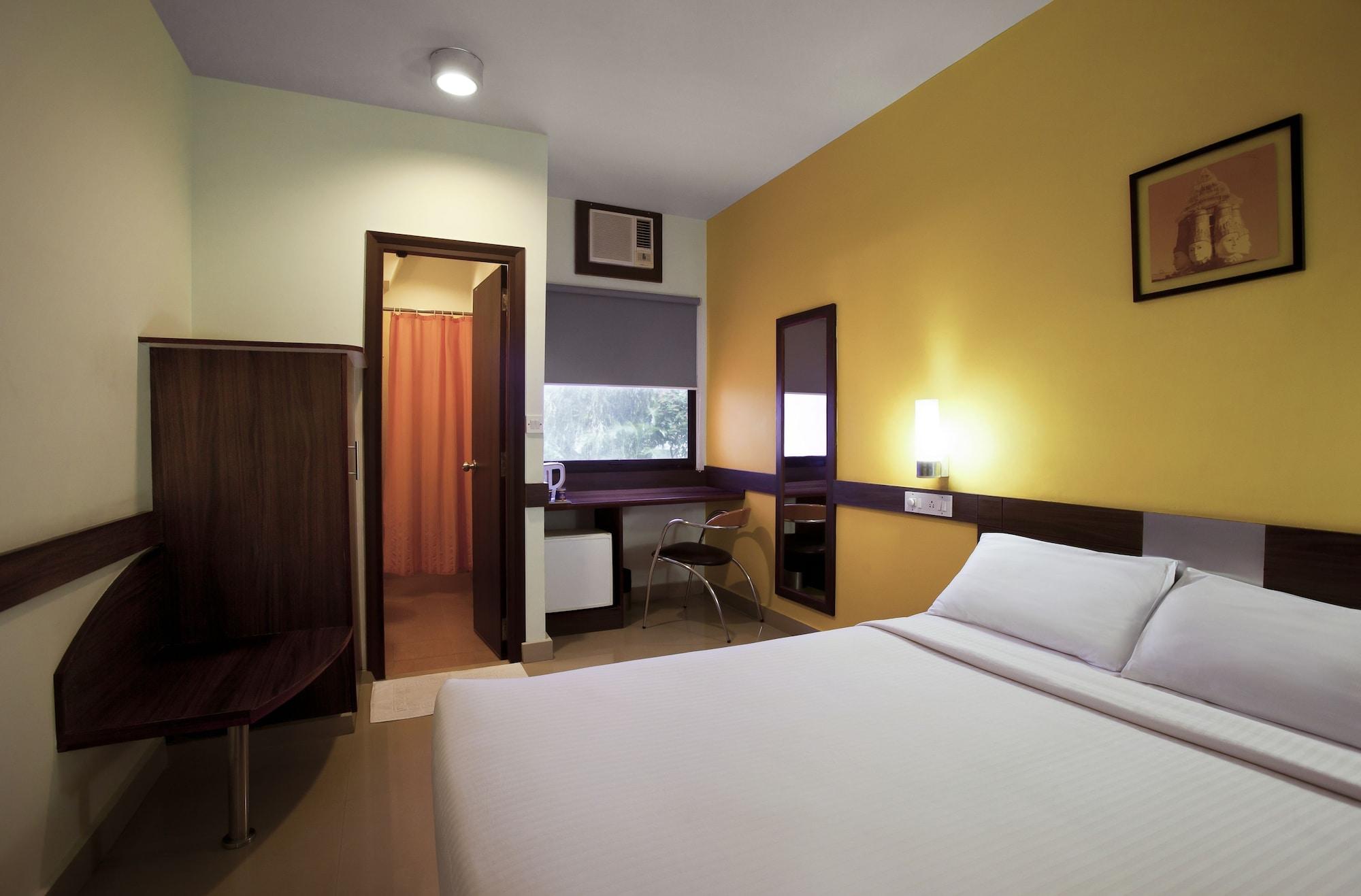 Faridabad Hotel Exterior photo